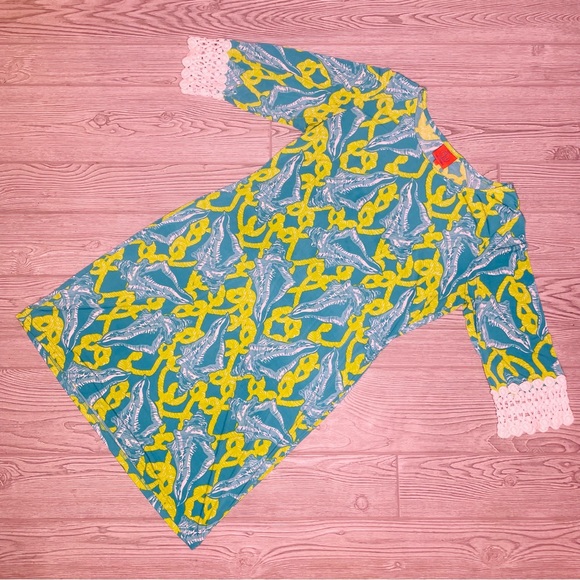 Tropical sleeveless crop sleeved women’s Hawaiian yellow green conch shell dress - Picture 2 of 5